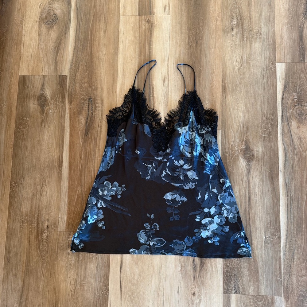 Gold Hawk Silk Floral Lace Trim Camisole Black Blue Size M